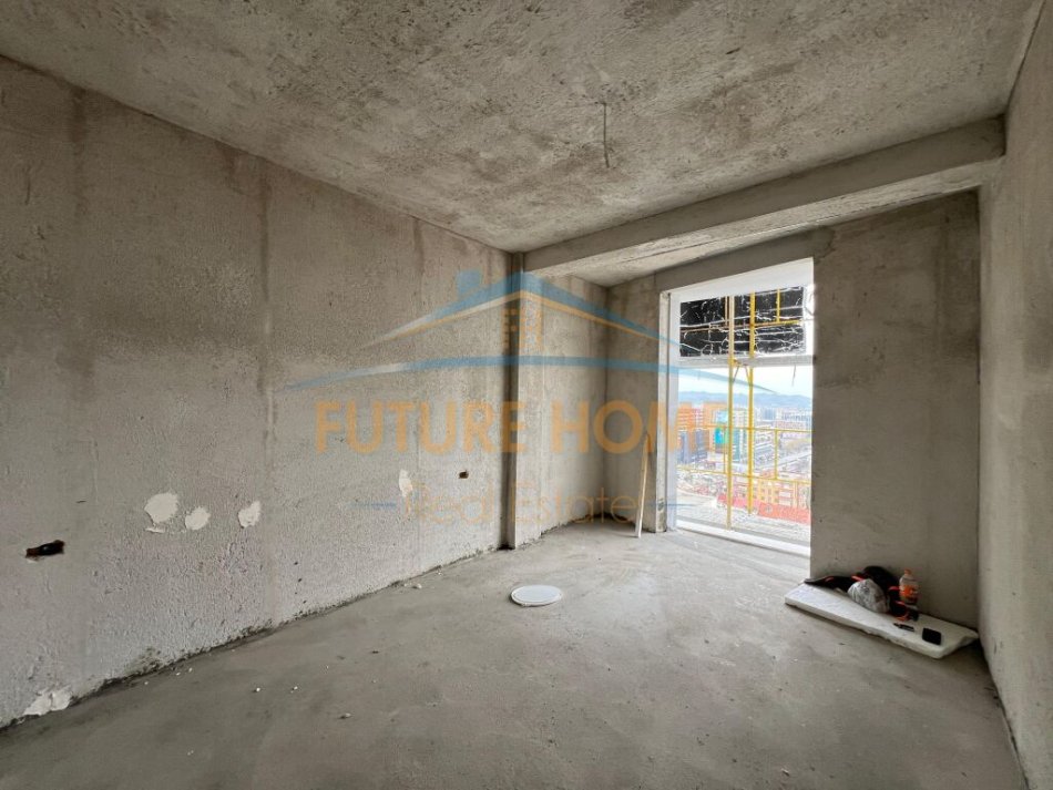 Shitet,Apartament 2+1, Rezidenca Mine Peza, Tiranë