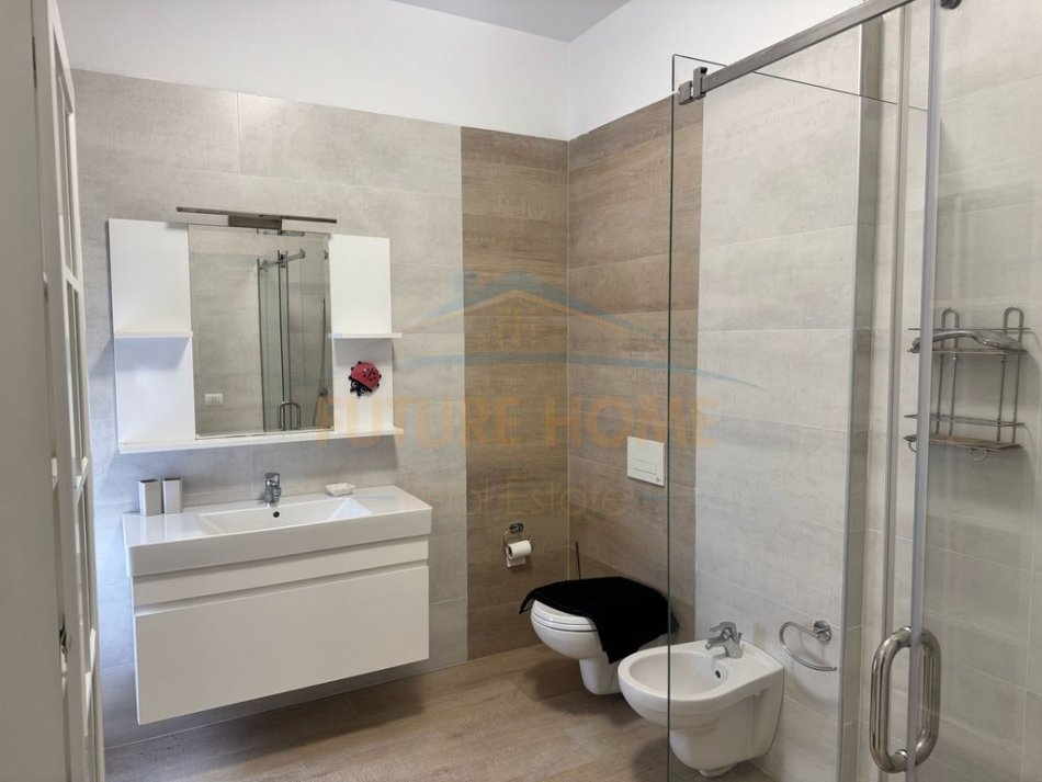 Tirane, jepet me qera , 3.500 € (TEG)