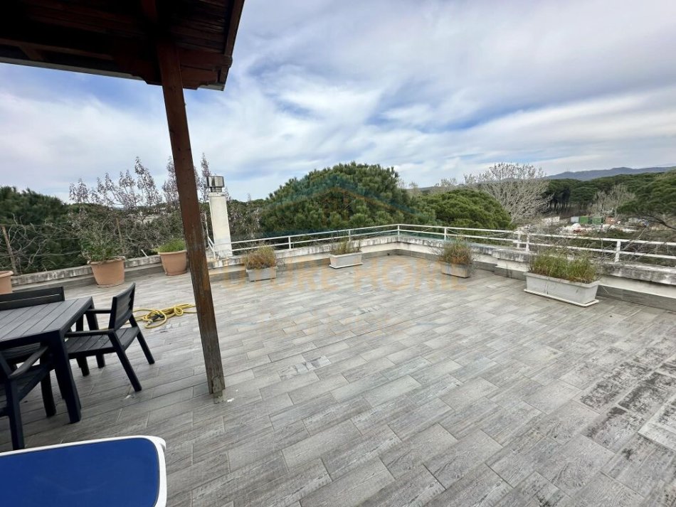 Durres, shitet apartament 2+1+Ballkon Kati 3, 98 m² 175.000 € (Gjiri i Lalëzit, Kompleksi &quot;Lura 1&quot;)