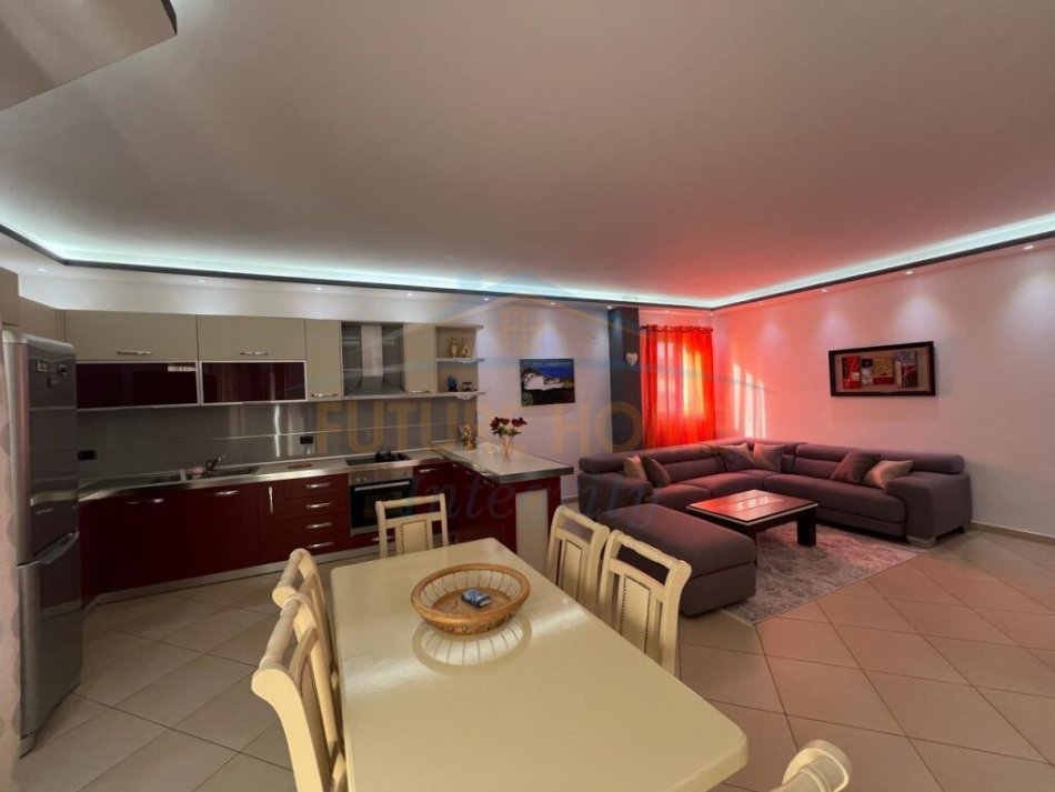 Qera, Apartament 3+1+2, Sauk, Tiranë.
500 €