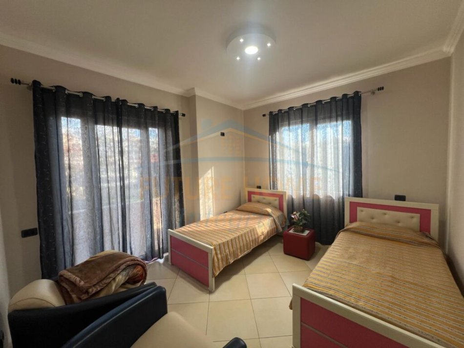 Qera, Apartament 3+1+2, Sauk, Tiranë.
500 €