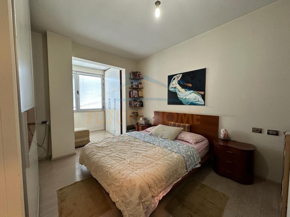 Tirane, shitet apartament 2+1 Kati 11, 134 m² 336.000 € (Bulevardi Zogu I)