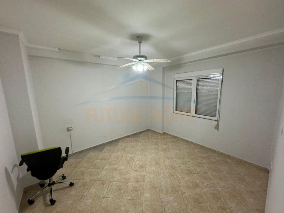 Qera, Apartament 2+1+2, Ish Urt, Durres