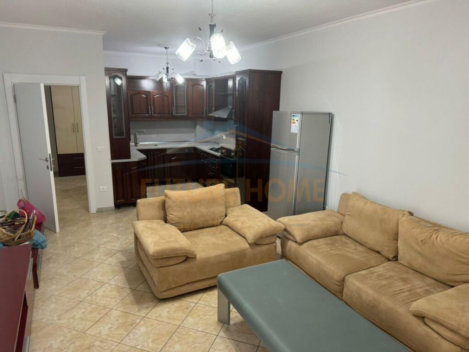 Qera, Apartament 2+1+2, Ish Urt, Durres