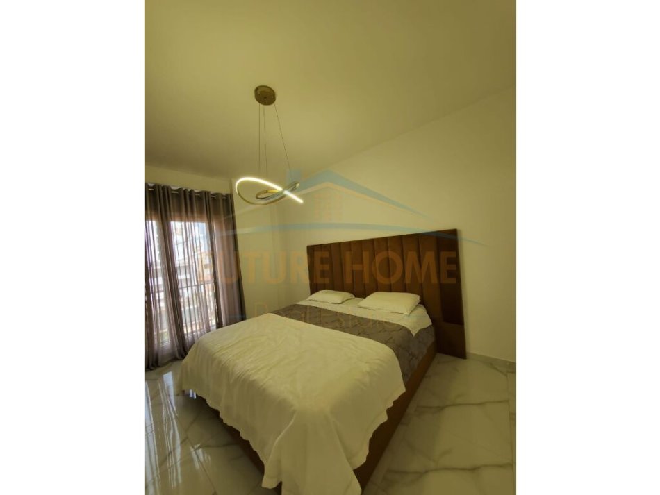 Tirane, shitet apartament 1+1 Kati 3, 79 m² 165.000 € (Selvia)