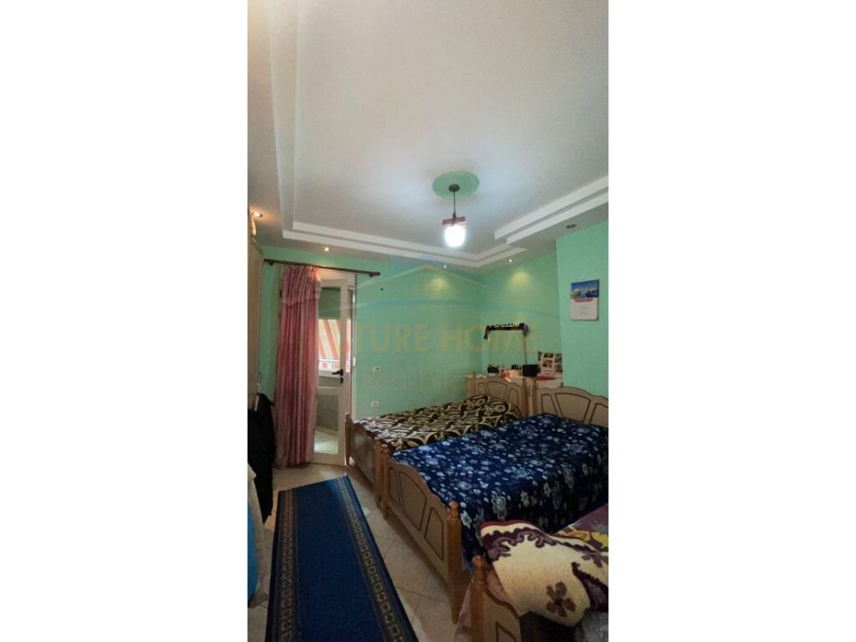 Shitet, Apartament 2+1, pranë Pazarit të Ri, Tiranë.