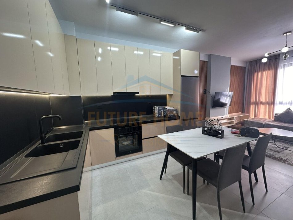 Qera, Apartament 2+1, Unaza e Re, prane Green City, Residence