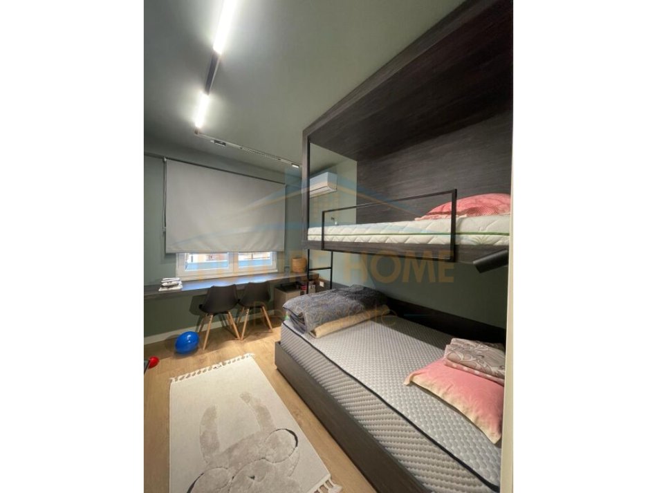 Qira, Apartament 2+1+2, Komuna e Parisit