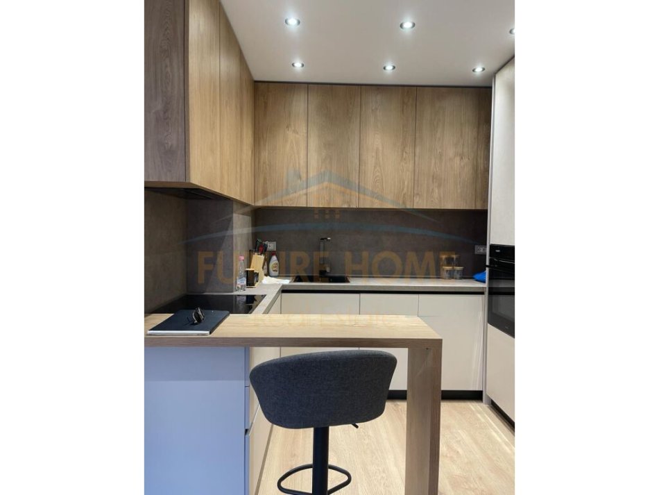 Qira, Apartament 2+1+2, Komuna e Parisit
