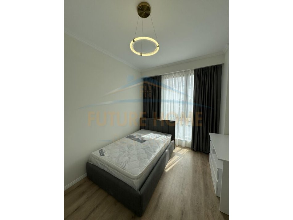 Tirane, jepet me qera apartament 2+1+Ballkon Kati 5, 102 m² 800 € (BULEVARDI I RI)