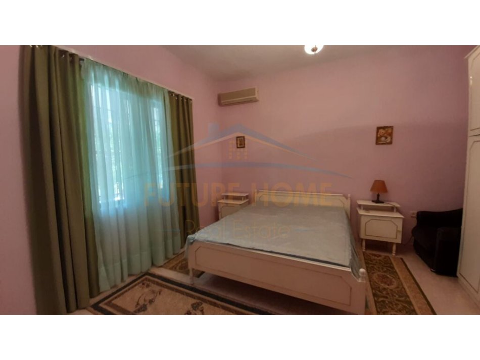 Qera, Apartament 1+1, 21 Dhjetori, Tiranë
400 €