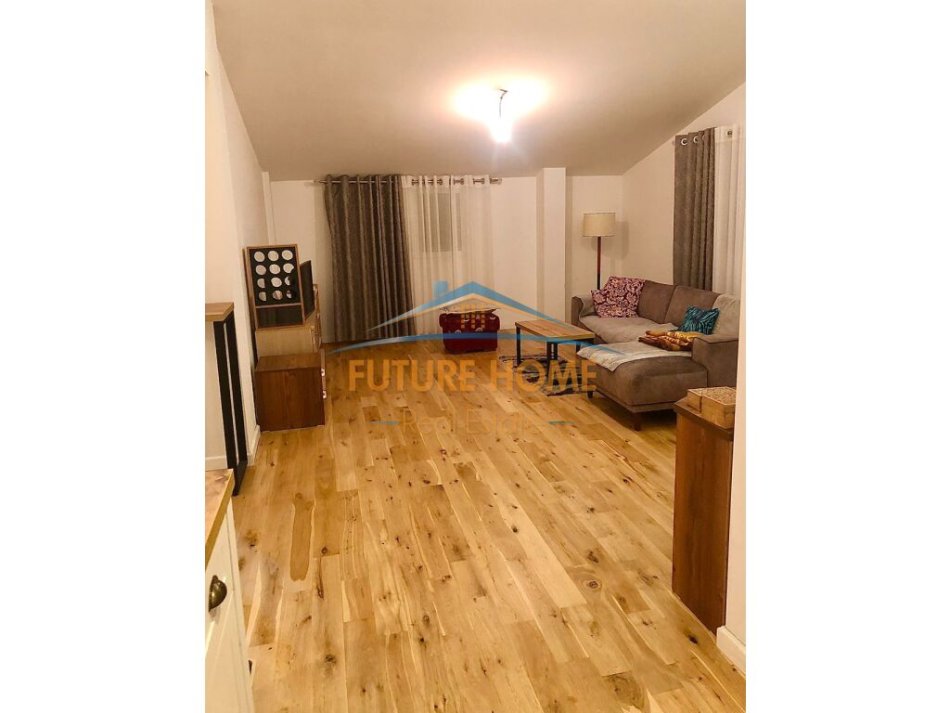 Qira,Vile 4 Kateshe,Selite
3,500 €
