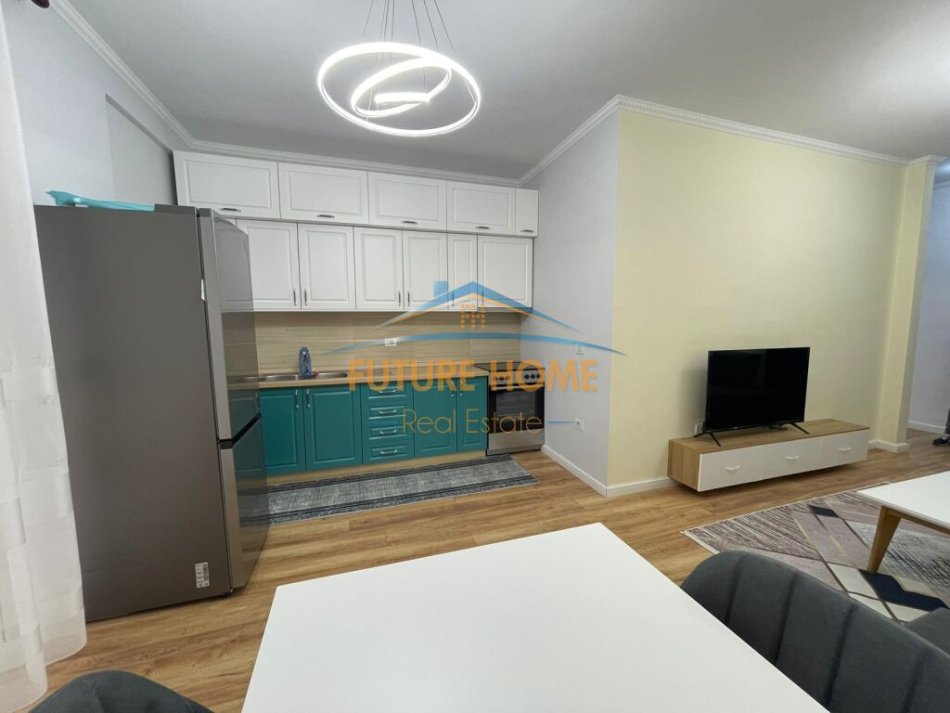 Shitet, Apartament 2+1 Kopshti Zoologjik , Tirane