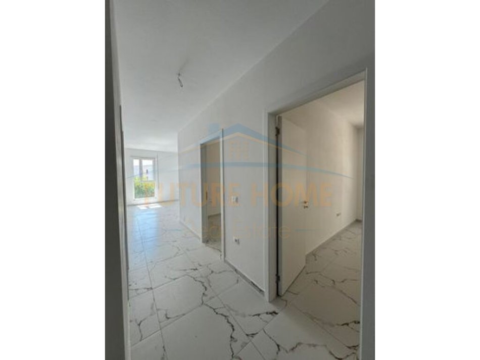 Qera, Apartament 2+1+2 per Zyra,Trio Towers, Don Bosko600 €