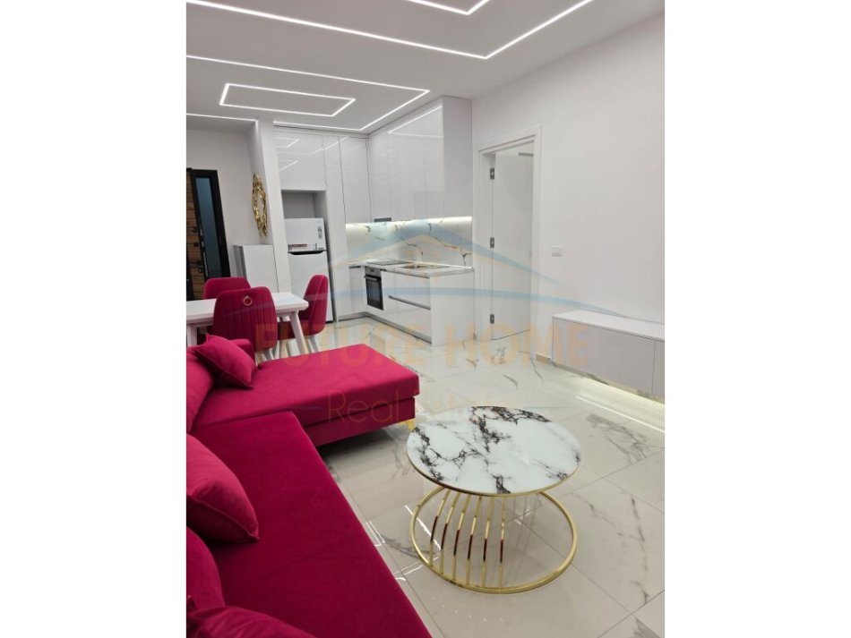 Qira, Apartament 1+1, Kodra e Diellit
650 €