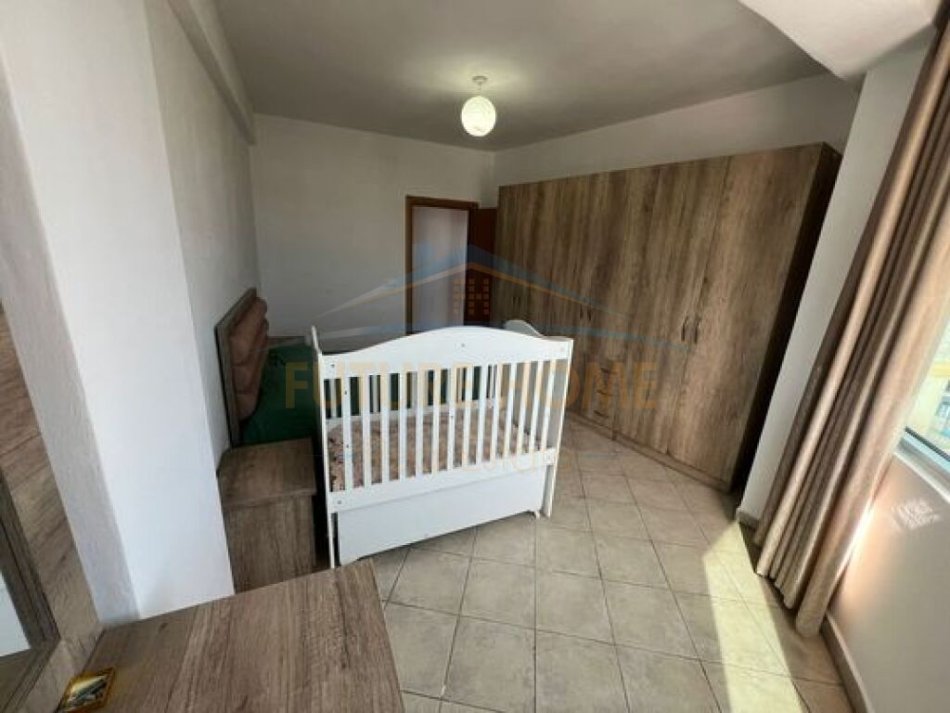 Qera,Apartament 2+1,Kompleksi"Fratari",Unaza e Re
400 €