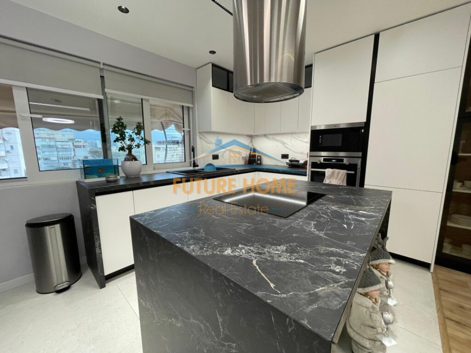 Shitet, Apartament 2+1+2, Myslym Shyri, Tiranë