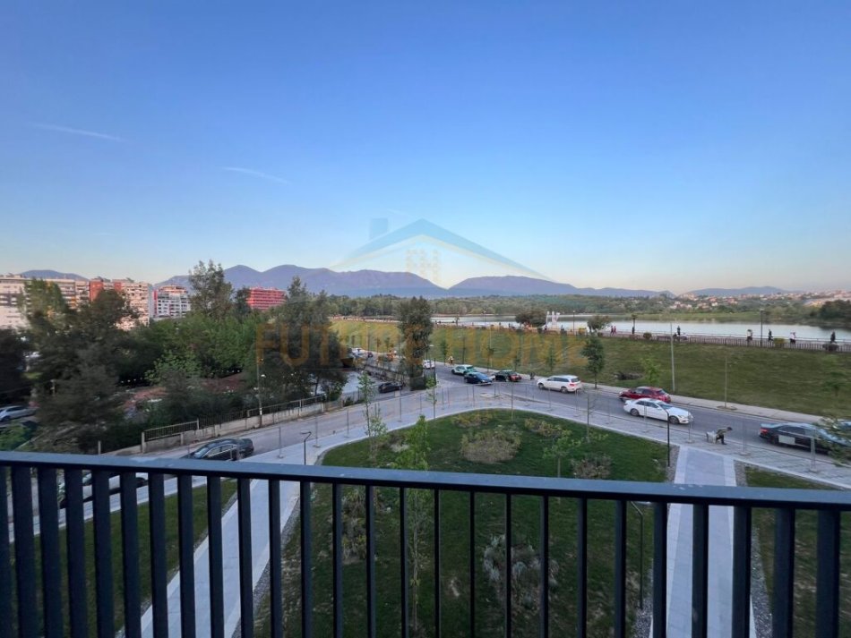 Qera,Apartament 3+1+2, Lake View
Kontakto per cmimin.