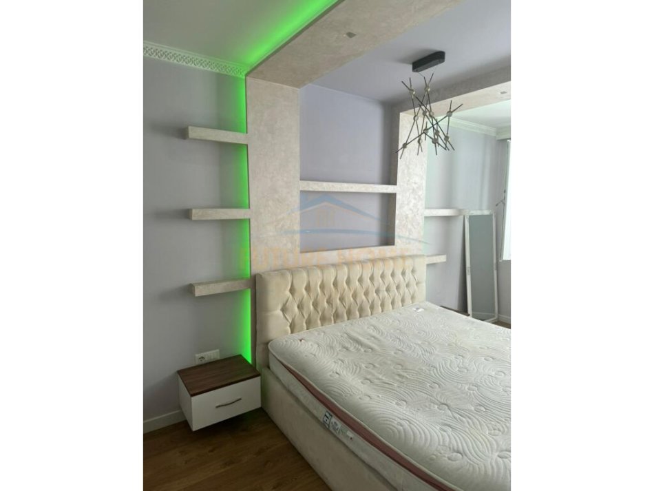 Qera, Apartament 2+1+Parkim, Kompleksi Fratari, Tiranë.
500 €