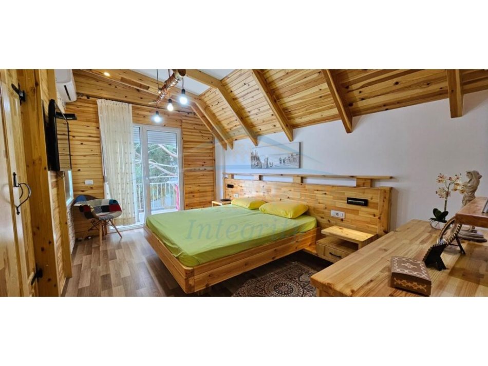 Shitet, Apartament 2+1+Post Parkimi, Gjiri I Lalëzit 227000 €