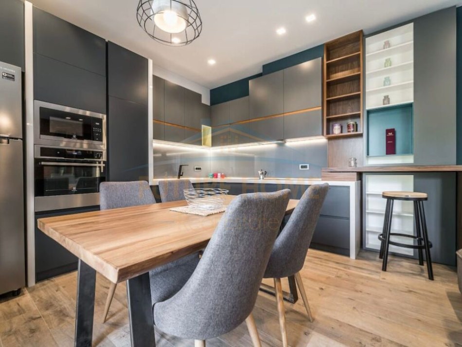 Qera, Apartament 1+1, Bllok, Tiranë