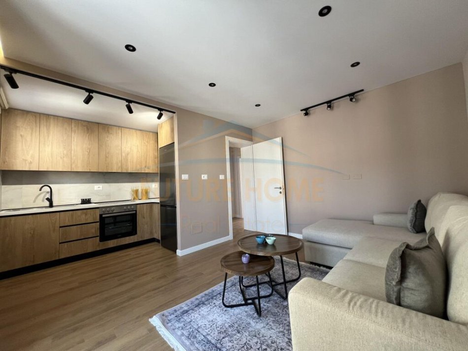 Shitet , Apartament 2+1 , Mine Peza , Tirane