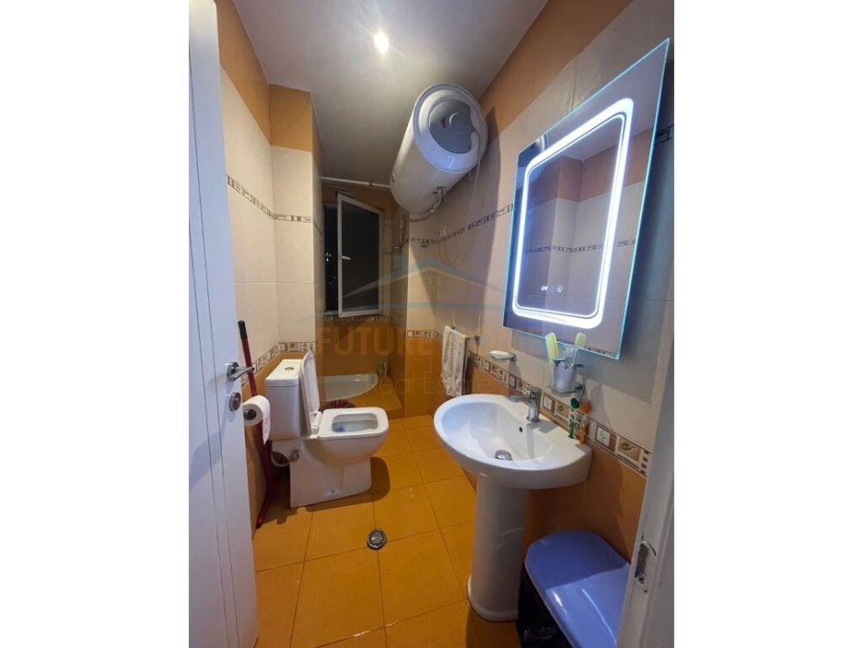 Qera, Apartament Luxury 2+1+2, Pazari i Ri, Tiranë.