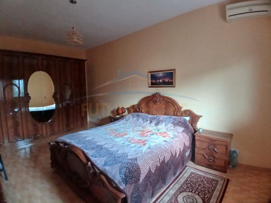 Qera, Shtepi Private , Shkozet, Durres