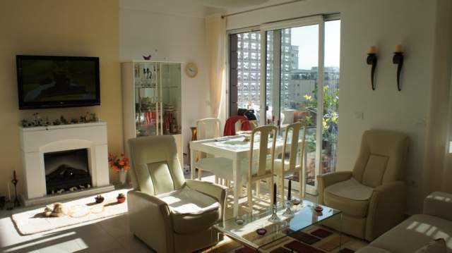 Tirane, jepet me qera apartament 1+1+A+BLK Kati 4, 70 m² 500 Euro (Rruga e Bogdaneve)