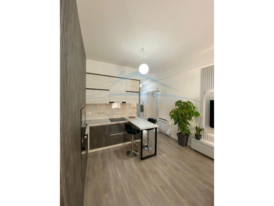 Tirane, shitet apartament 1+1 Kati 3, 67 m² 97.000 € (Ali Dem)