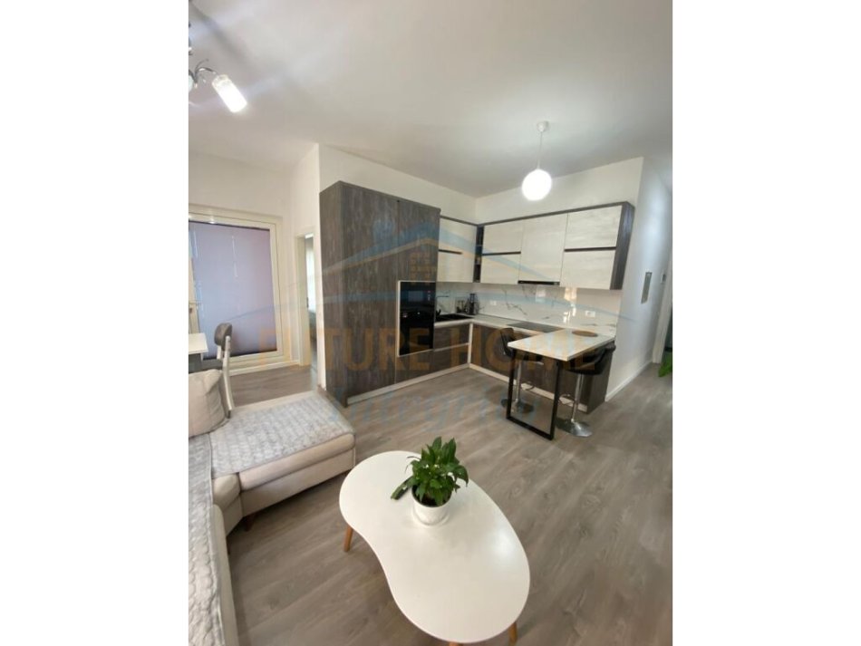Tirane, shitet apartament 1+1 Kati 3, 67 m² 97.000 € (Ali Dem)
