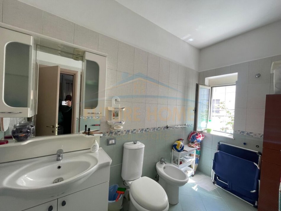 Durres, shitet 1+1+Aneks+Ballkon Kati 2, 101 m² 135.000 € (durres)