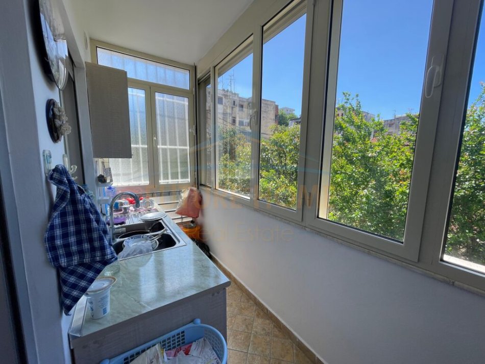 Durres, shitet apartament 2+1 Kati 2, 102 m² 135.000 € (Prane Shkolles &quot;Eftali Koci&quot;, Durres)