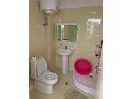 Shitet, Apartament 2+1+2, në Dhermi. AREA40302