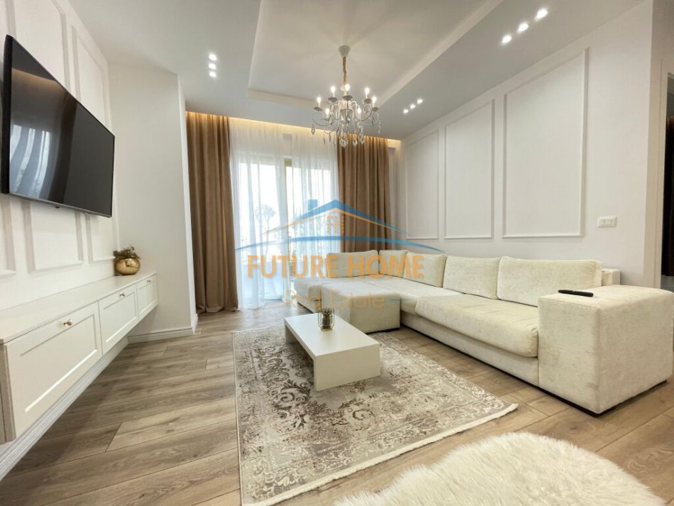 Qira, Apartament 2+1+Post parkimi, prane Air Albania,Tirane.