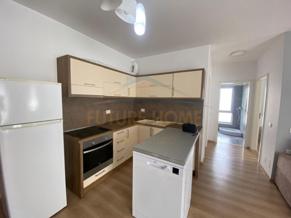 Tirane, jap me qera apartament 2+1 Kati 5, 92 m² 550 € (21 DHJETORI)