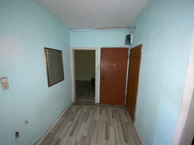 Tirane, shitet apartament 1+1+BLK Kati 5, 44.000 Euro (PRANE VARRIT TE BAMIT)