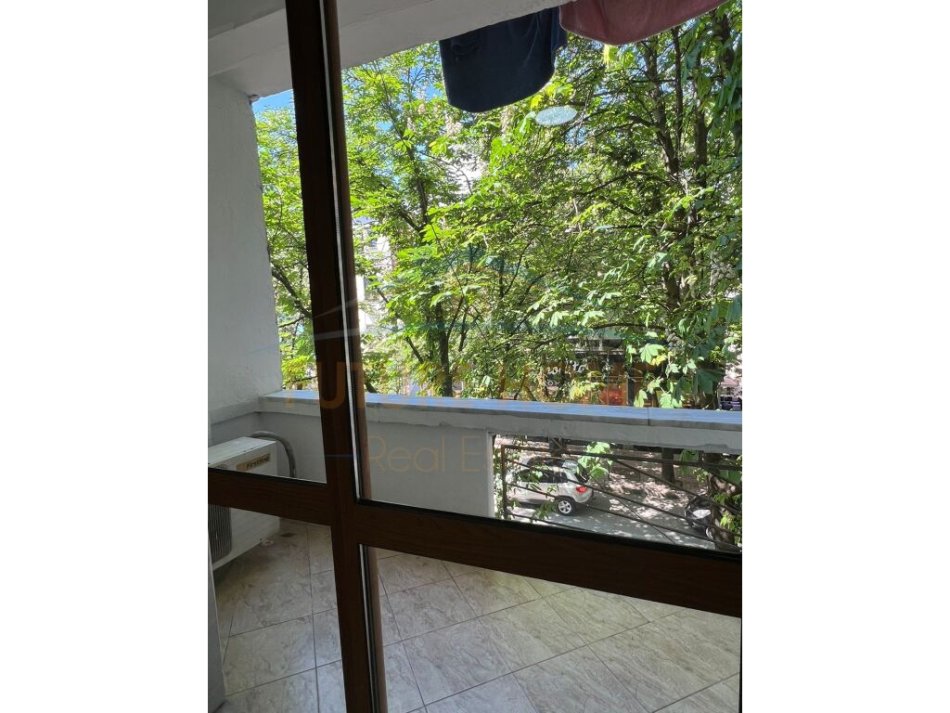 Tirane, jepet me qera 2+1+Ballkon Kati 3, 96 m² 700 € (Depo , Sheshi Willson)