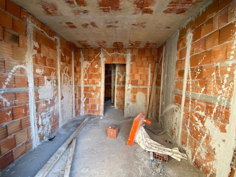 Shitet apartament 2+1+Ballkon Kati 2, 109 m² 175.000 € (RRUGA HOXHA TASIM)