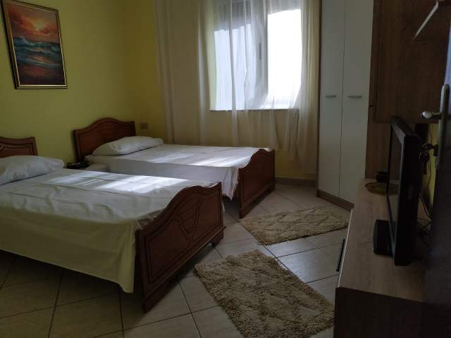 Tirane, jepet me qera apartament 1+1 Kati 5, 50 m² 380 Euro (Pallatet Agimi)