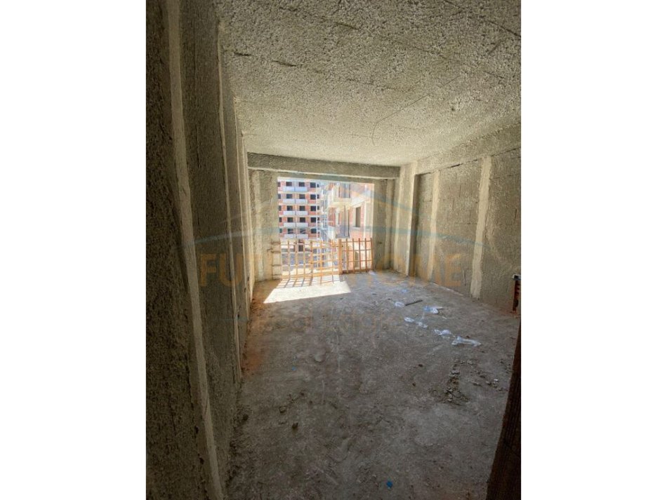 Tirane, shitet apartament 1+1, Kati 3, 80 m² 92000 € (UNAZA E RE)
