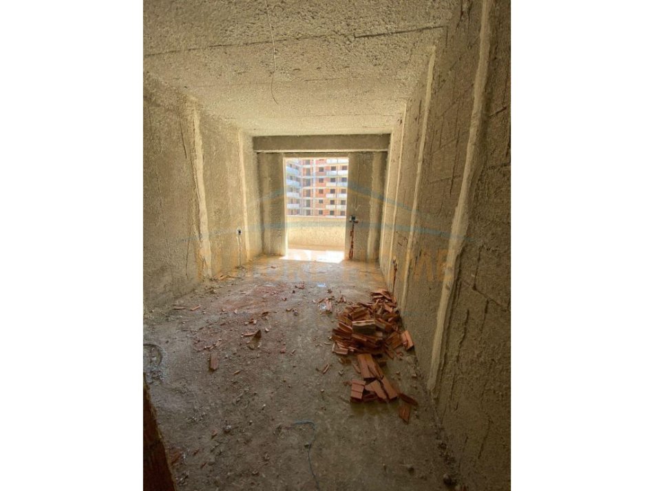 Tirane, shitet apartament 1+1 Kati 8, 80 m² 96.360 € (UNAZA E RE)