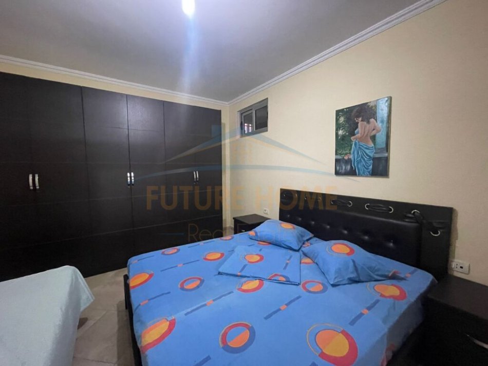 Tirane, jepet me qera shtepi 1+1 Kati 1, 80 m² 500 € (BRRYL)