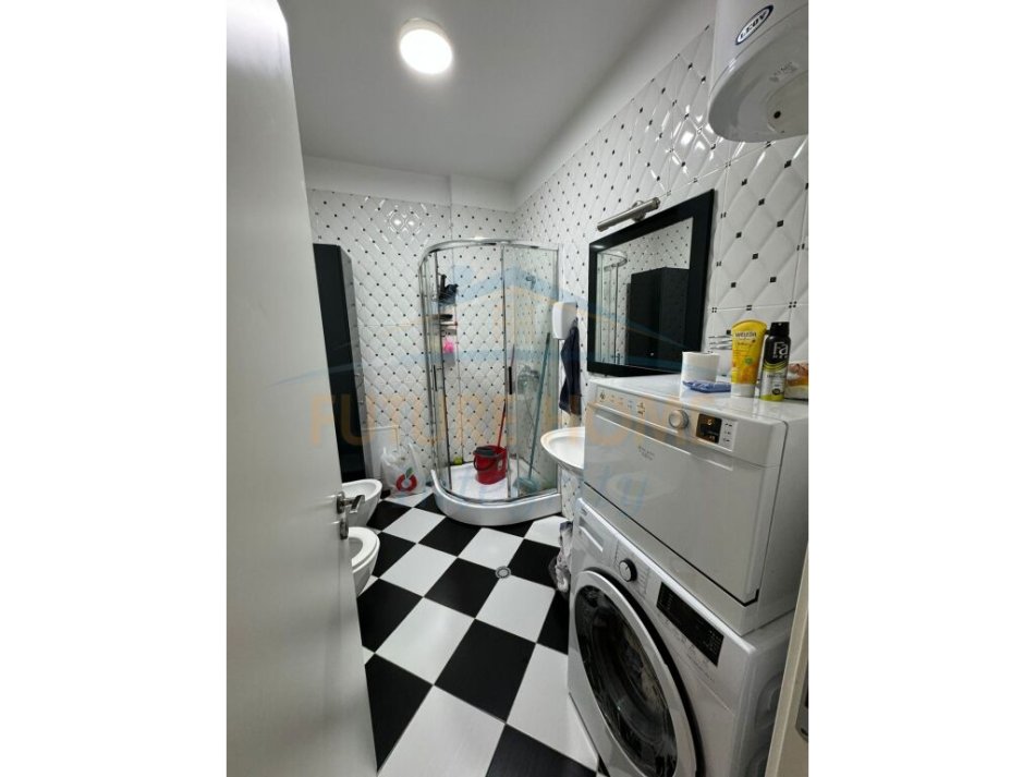 Tirane, jap me qera apartament 1+1 Kati 3, 70 m² 550 € (Ali Demi)