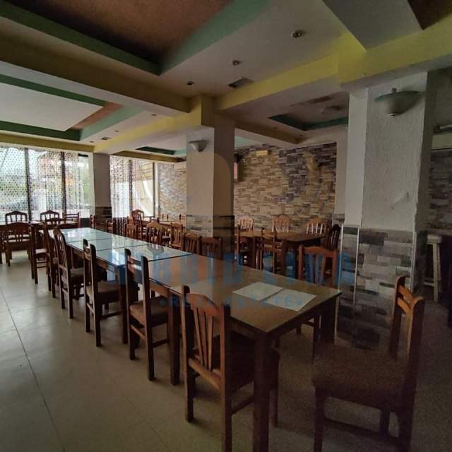 Golem, shes hotel Kati 4, 1.000 m² 320.000 Euro (Golem)