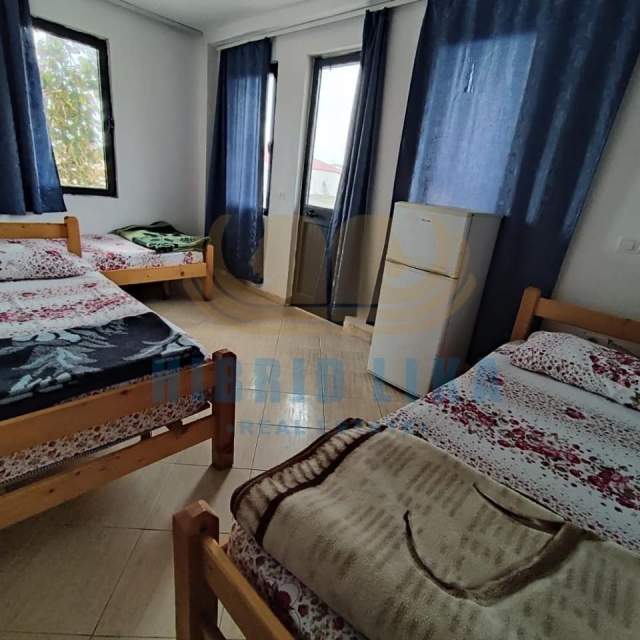 Golem, shes hotel Kati 4, 1.000 m² 320.000 Euro (Golem)