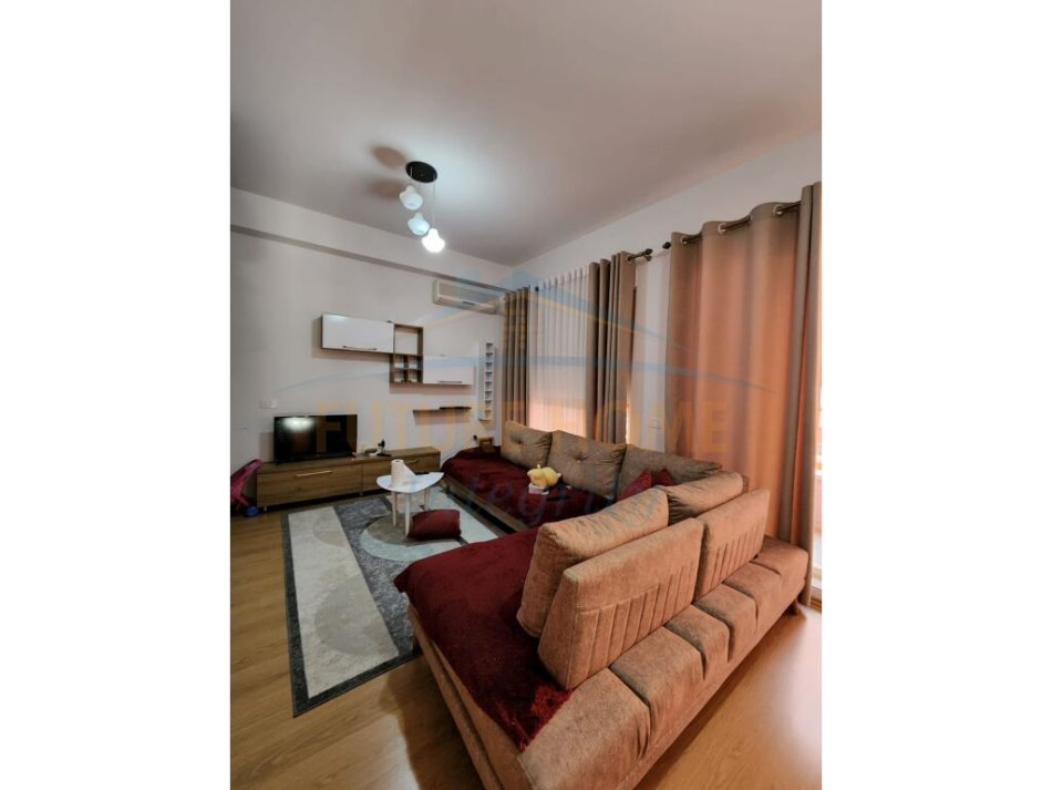 Tirane, shitet apartament 1+1 Kati 6, 67 m² 100.000 € (Ali Dem)