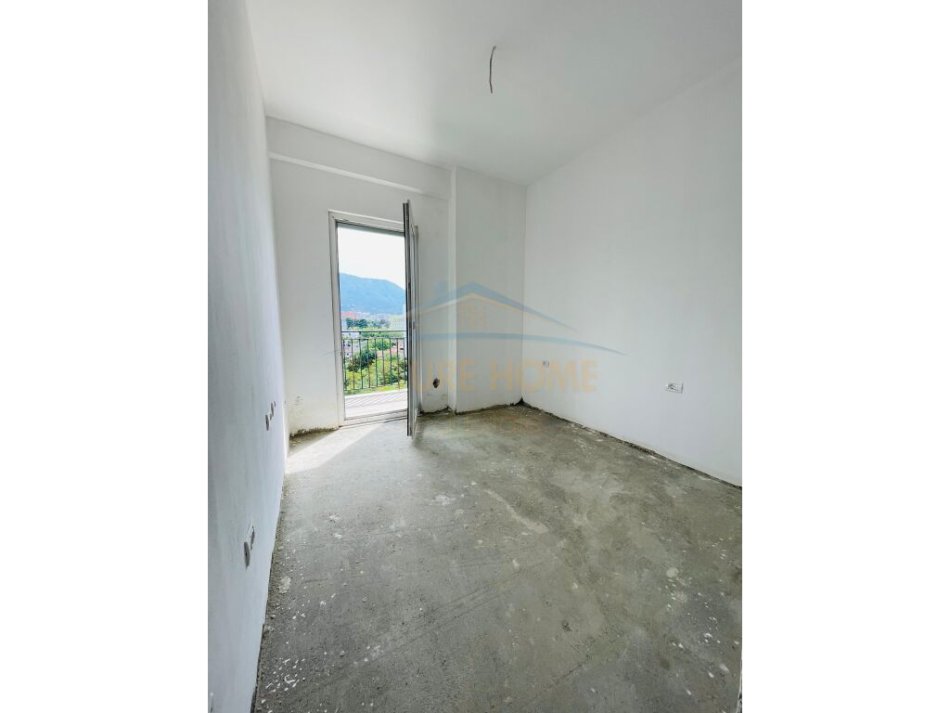 Tirane, shitet apartament 2+1+Aneks+Ballkon, Kati 10, 96 m² 155,000 € (RRUGA 5 MAJ)