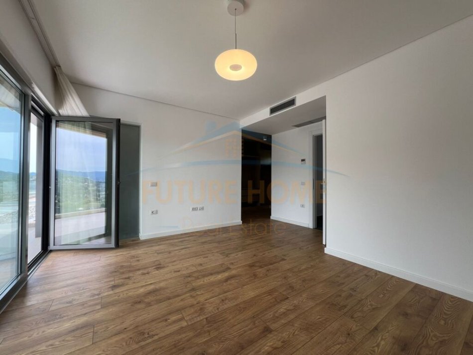 Tirane, shitet Vile , , 202 m² 495,000 € (Petrele , Tirane)