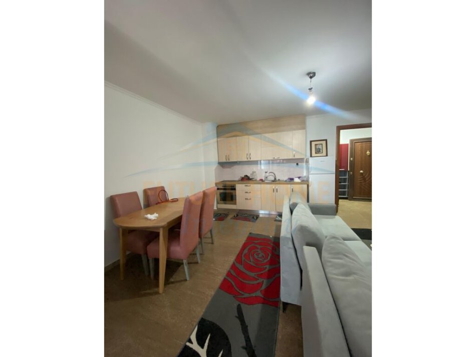 Tirane, shiten 2 apartamente 1+1, Kati 1, 114 m² 143,000 € (Unaza e Re)